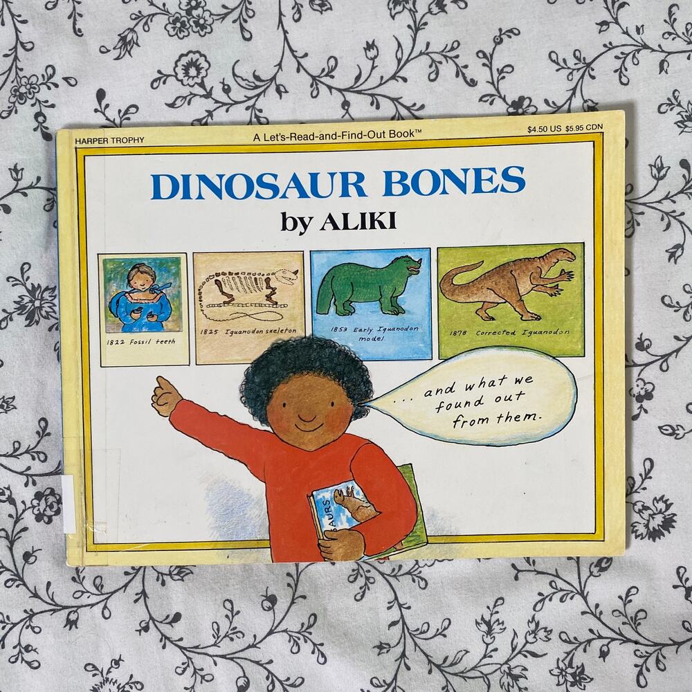 Vintage 1988 Dinosaur Bones Paperback Book